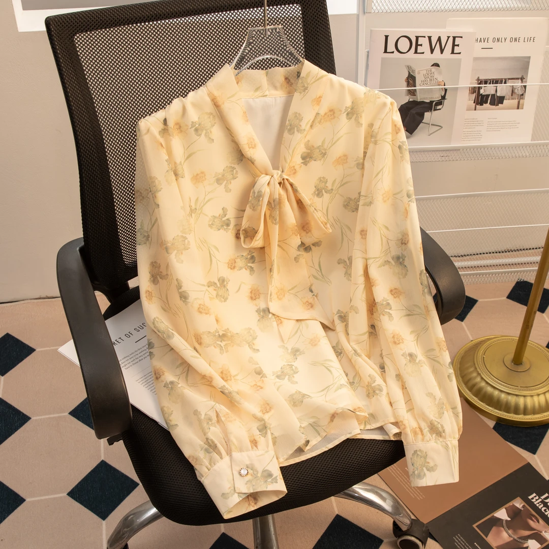 蝴蝶结雪纺衫女2025新款印花法式设计感仙美气质长袖雪纺上衣小衫