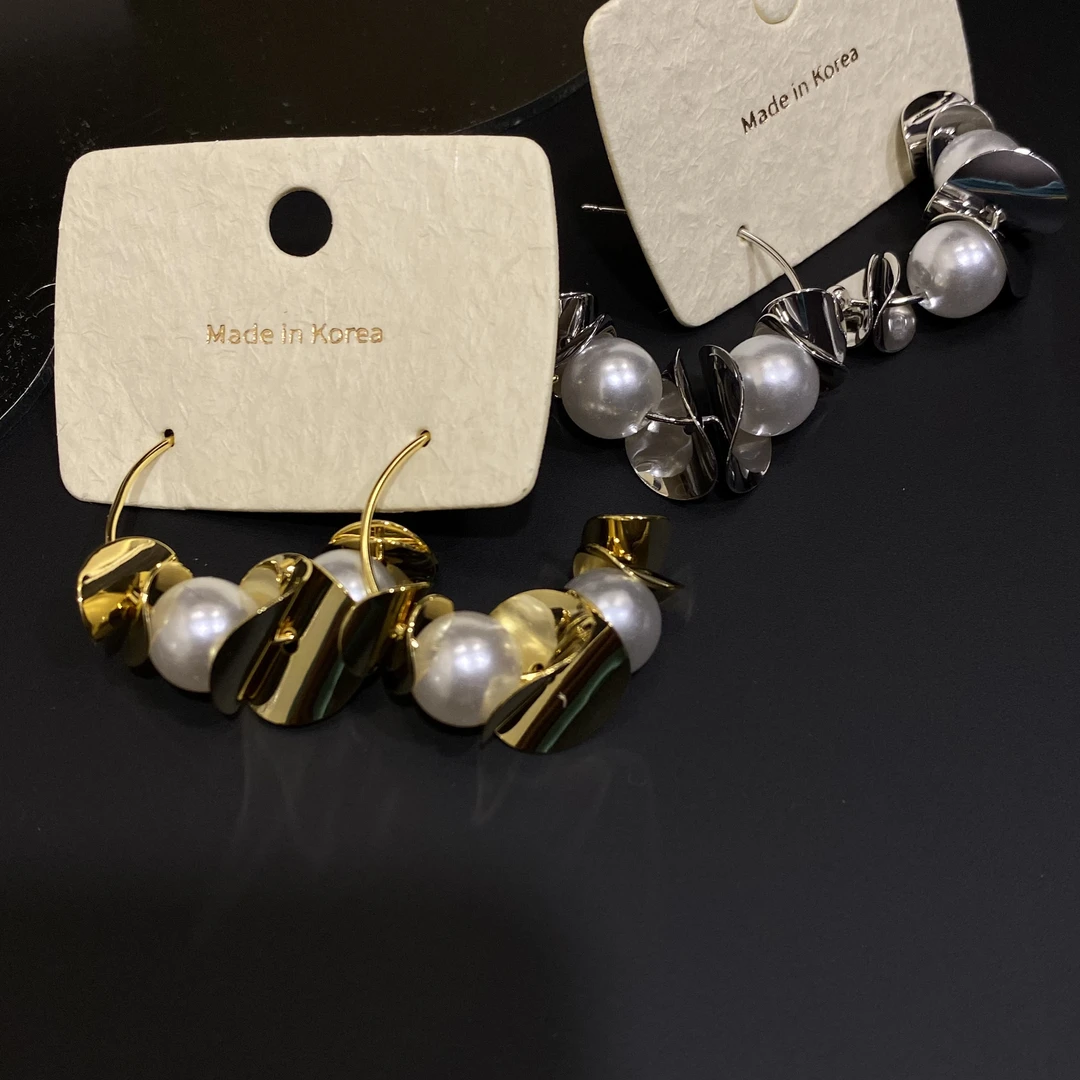 铜合金仿珍珠耳饰 轻奢小众不规则耳饰 1280