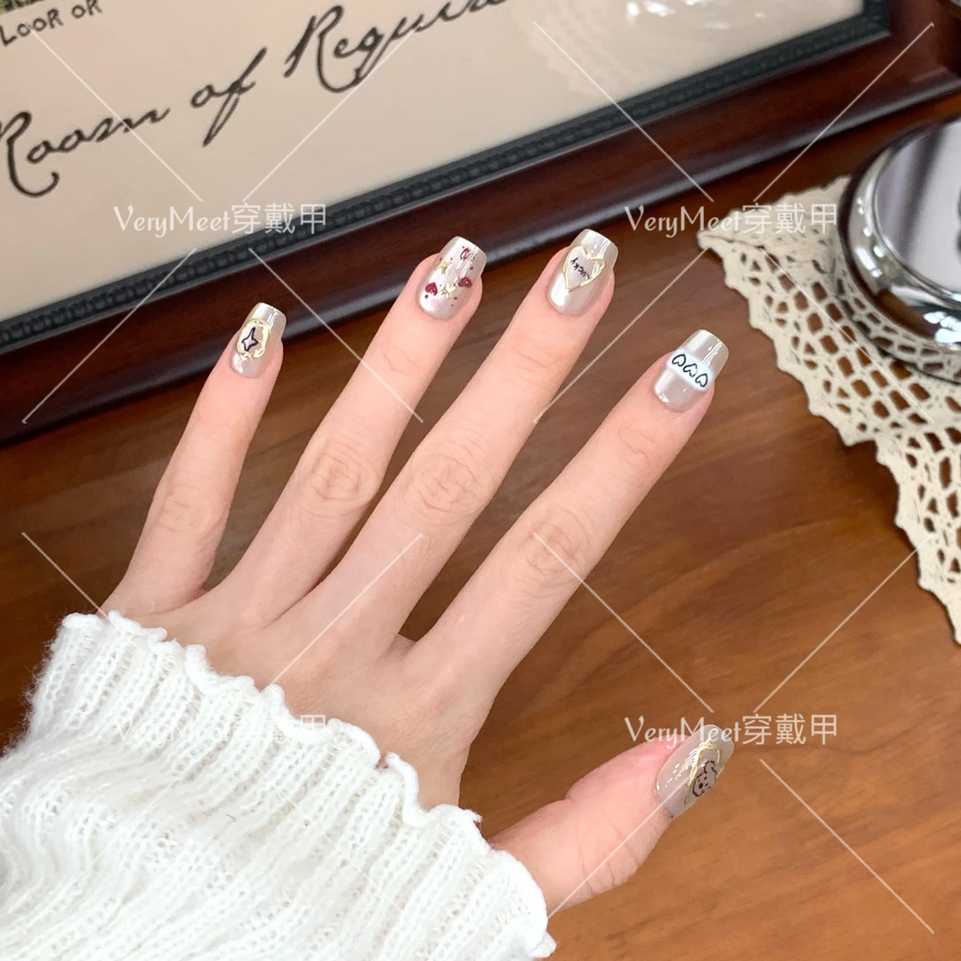 VeryMeet穿戴甲鎏金款爱心短方甲可爱元气甜美风元素美甲贴32