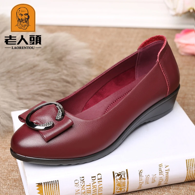 老人头女皮鞋春秋新款真皮透气中年妈妈鞋软底舒适低跟套脚女单鞋