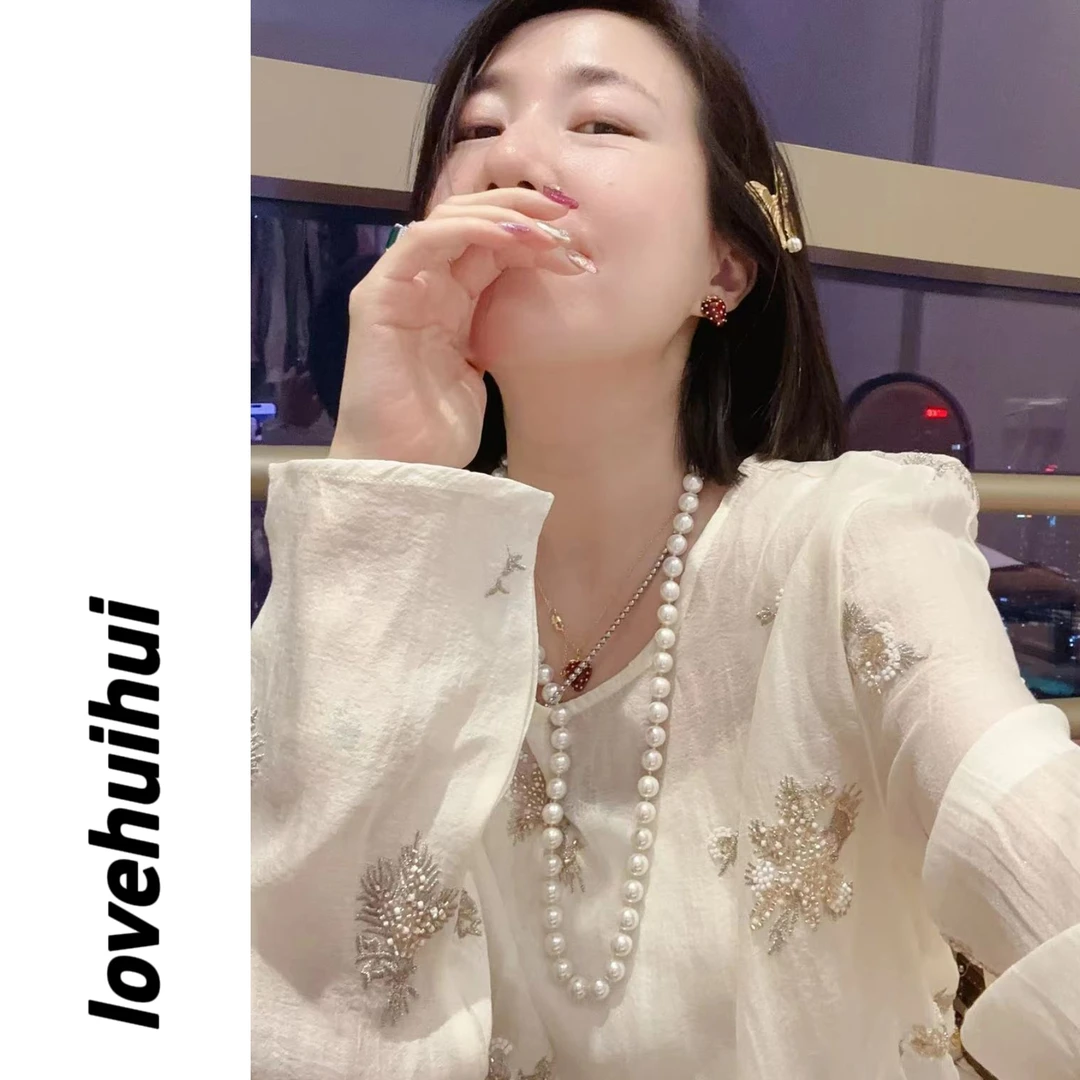 lovehuihui《廊前花开》两色薄款绣花上衣