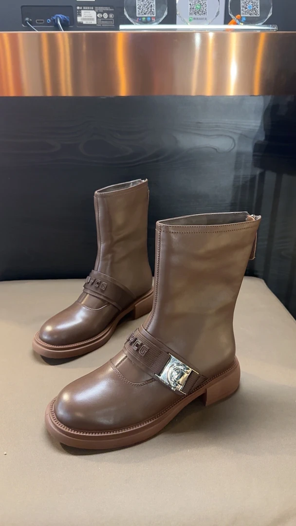 爱的睿时尚百搭真皮绒里马丁靴982-8