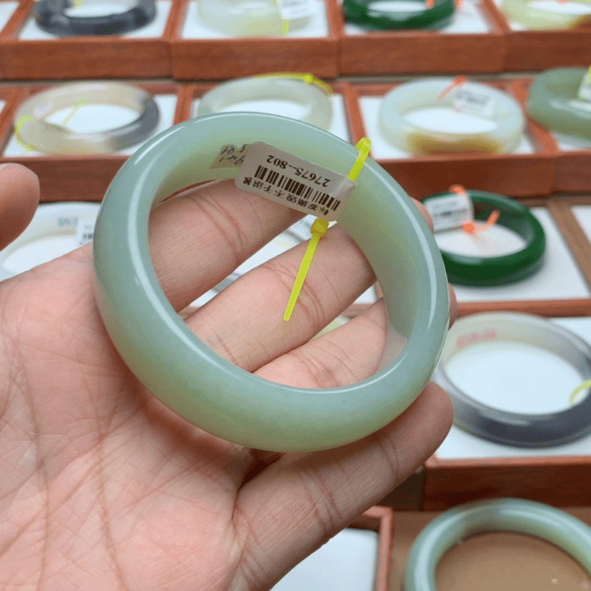 【闪购商品】和田玉手镯未镶嵌徐*亨5859