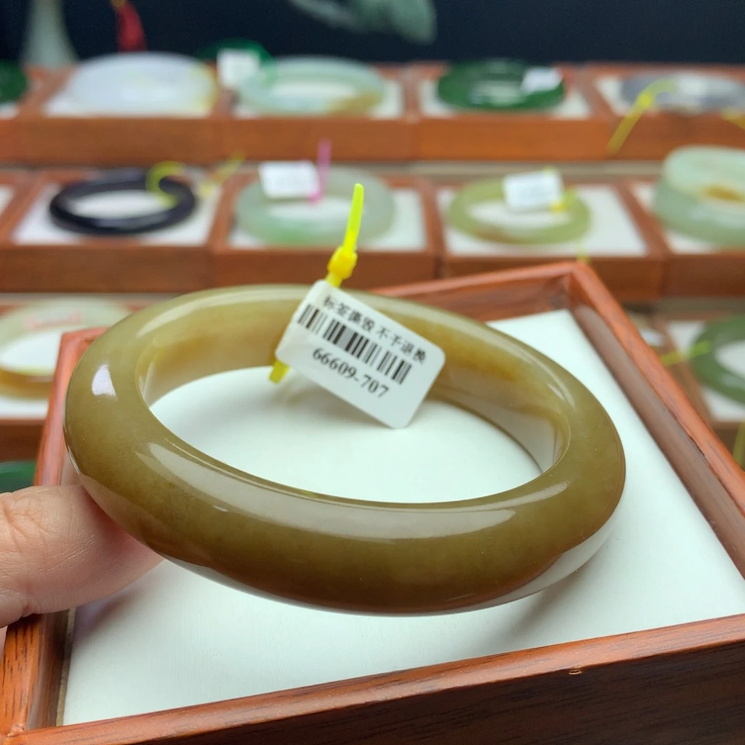 和田玉手镯未镶嵌58.3