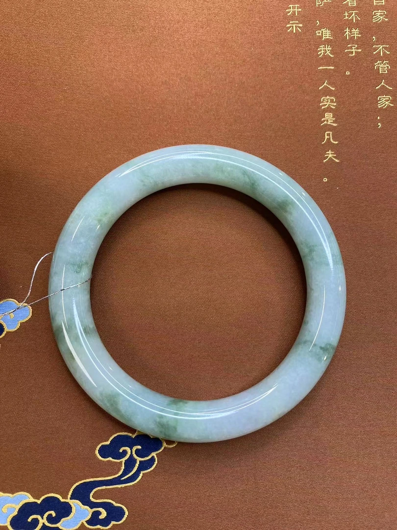 天然A货翡翠时尚女款精美百搭飘绿022805