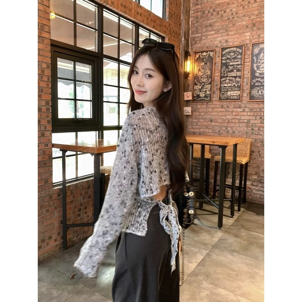 2025春季新款长袖镂空上衣绑带洋气针织衫少女显瘦别致毛衣设计感