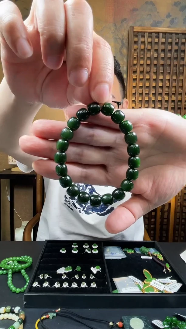 【闪购商品】和田玉(碧玉)手串未镶嵌辣菠菜绿单圈老型珠