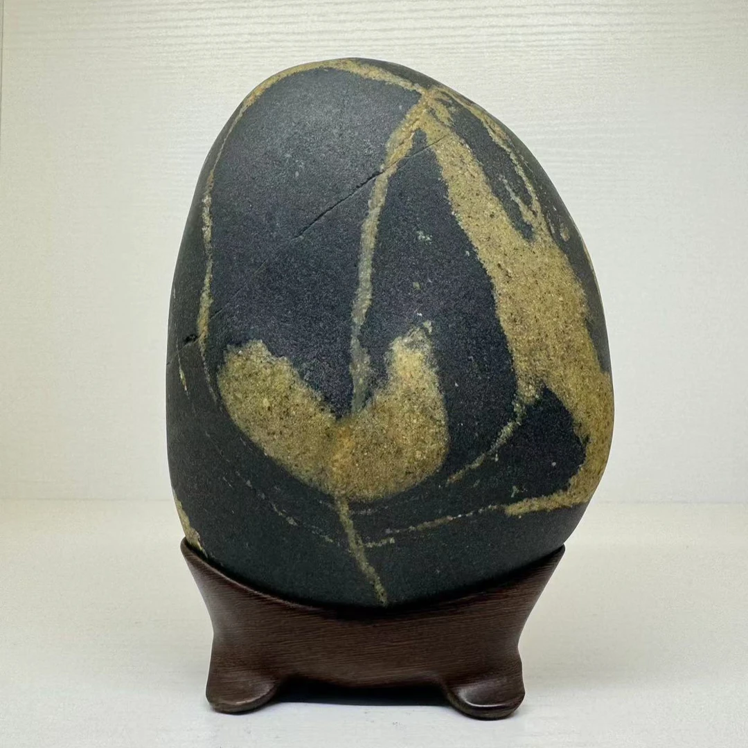 石铭：枯藤老树昏鸦，石种：长江乐山青，尺寸：11*7*16