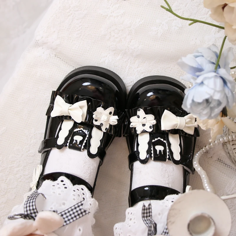 萌萌兔 久久Lolita原创圆头lo中跟蝴蝶结花边少女学生单鞋