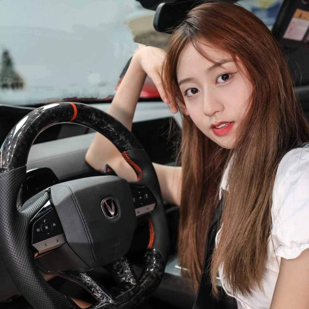 适用长安UNI-V/UNI-T/UNI-K/CS35plus/CS55plus碳纤维方向盘