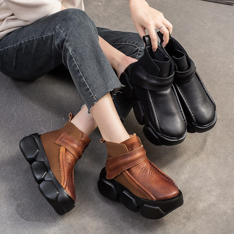 2024冬季新款头层牛皮百搭轻便厚底短靴复古高帮圆头轻奢高端女鞋