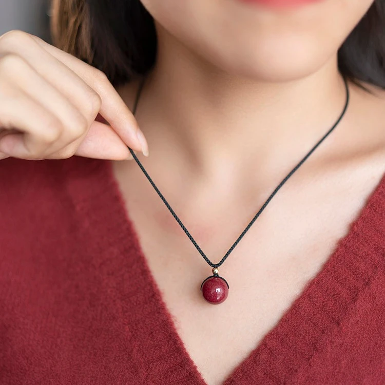 天然辰砂天然【朱砂】珠砂项链正能量吊坠简约本命年小众轻奢气质