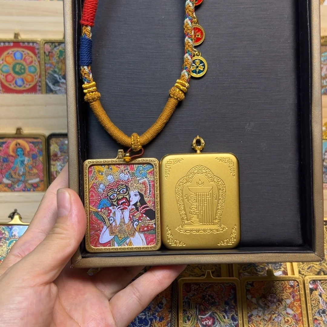 吊坠糖****好扎基拉姆单面铜框