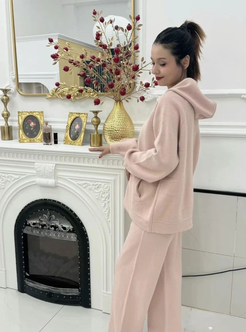 2024年新款高端粉色时尚套装洋气女装高贵大码微胖秋款女装包邮
