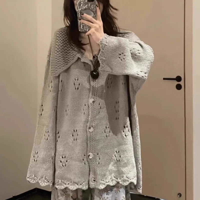 搭秋冬宽松显瘦外套韩系慵懒风钩花镂空海军领灰色中长款针织开衫