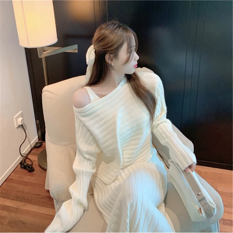 孕妇气质套装秋冬新款中长款吊带孕妇连衣裙+针织衫毛衣孕妇装
