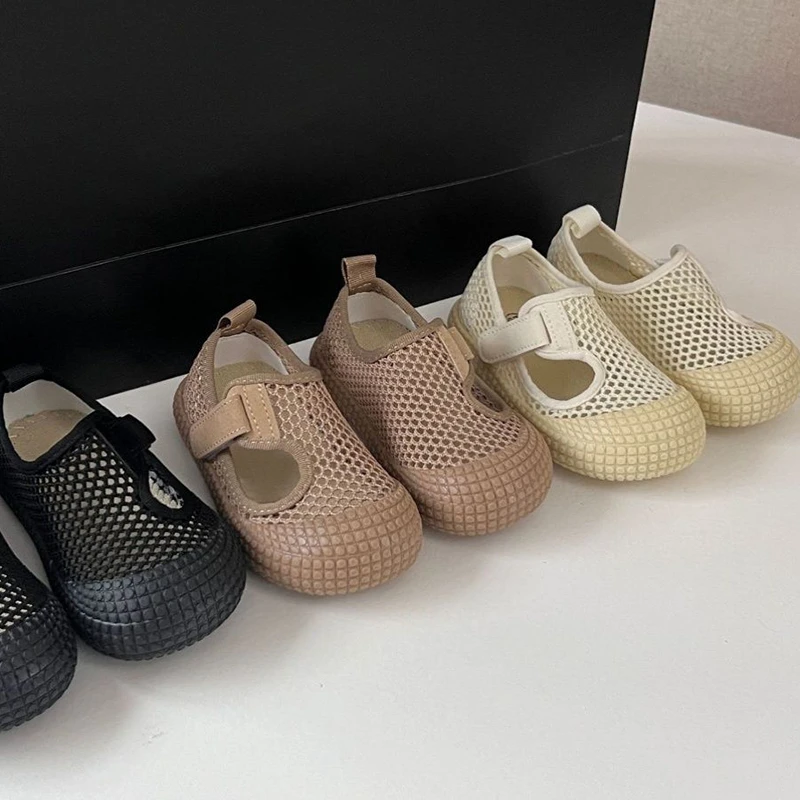 韩版儿童幼儿园宝宝帆布鞋2025春夏新款男女童镂空透气休闲板鞋