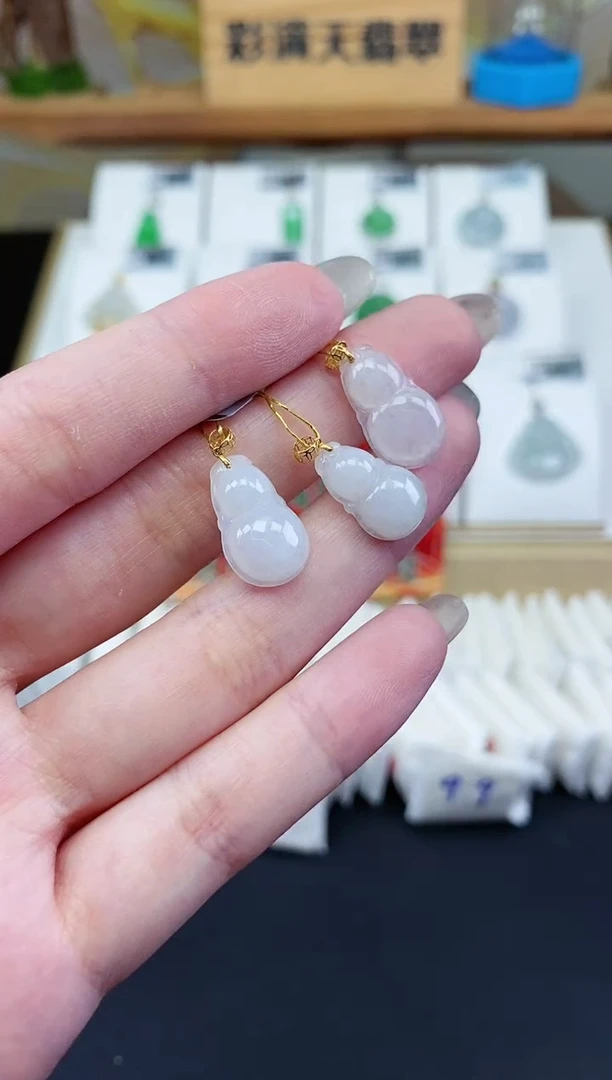 【闪购商品】翡翠挂件18K金镶嵌多样性发一件金扣葫芦多人CMT