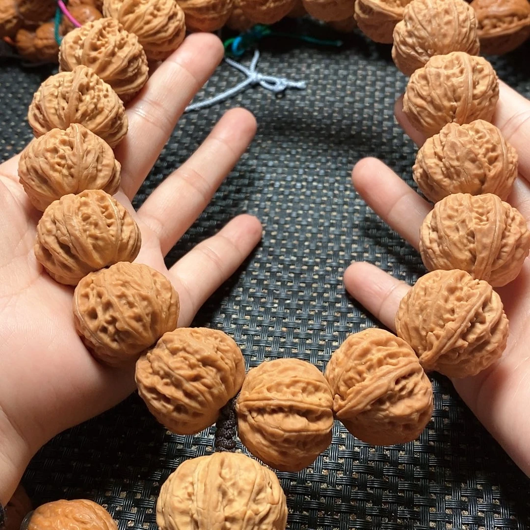 文玩核桃手串ฅ****金蟾手持。蕊