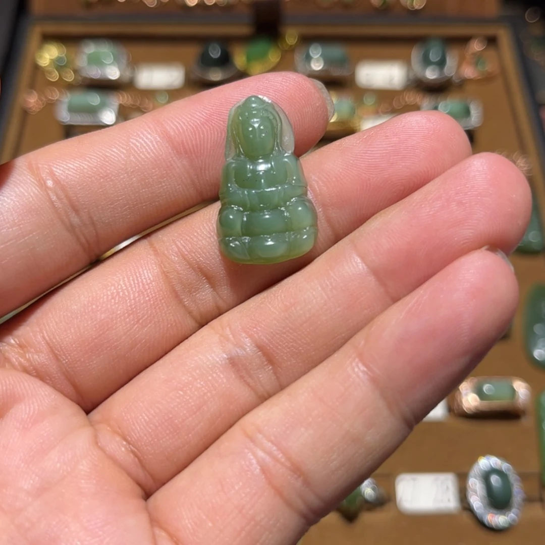 【闪购商品】和田玉吊坠未镶嵌隔****大