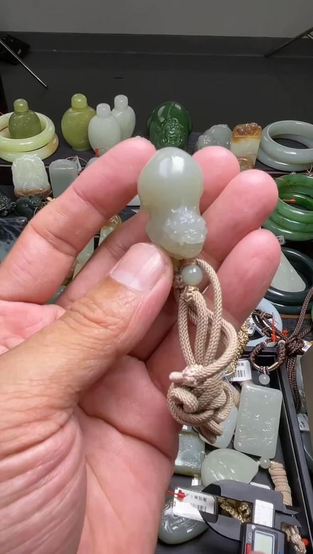 【闪购商品】和田玉吊坠未镶嵌D且末青白 貔貅