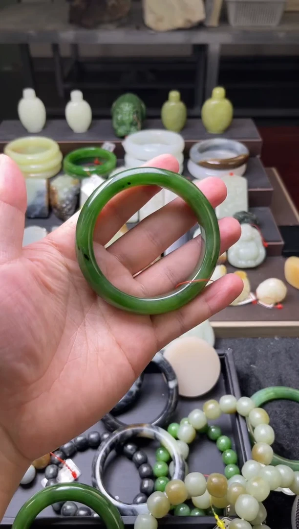 【闪购商品】和田玉手镯未镶嵌俄七冰底碧玉手镯 57+821875