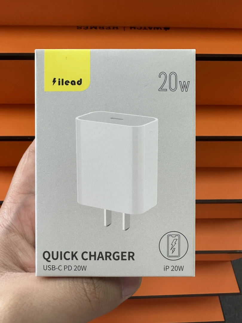 全新未使用  ilead20W快充头适用于iPhone11/12/13/14手机充电头