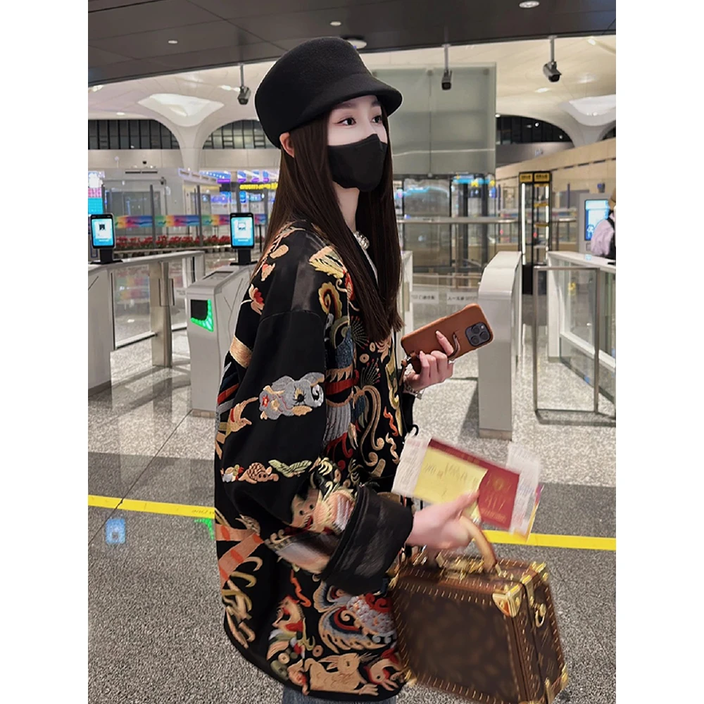 秋冬2024年高级感小众高级新中式女装国风唐装上衣黑色印花外套女