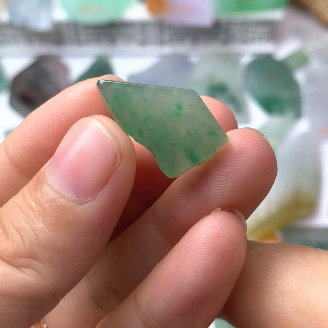 定制翡翠未镶嵌天然缅甸翡翠吊坠挂件