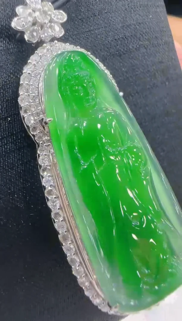 【闪购商品】翡翠吊坠(不含链)18K金镶嵌多样性团购发一件