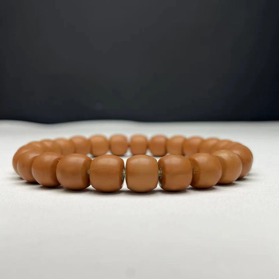 微瑕直切手工干磨直切猴头核桃单圈手串