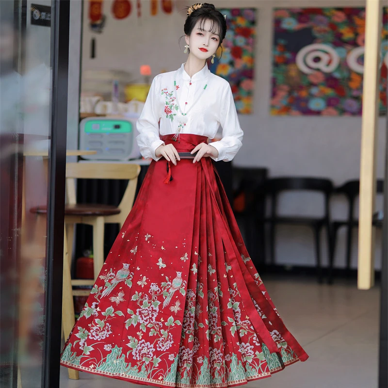 梦兰吟喜鹊牡丹套装【仿妆花马面裙】原创明制织金妆花马面裙秋冬款