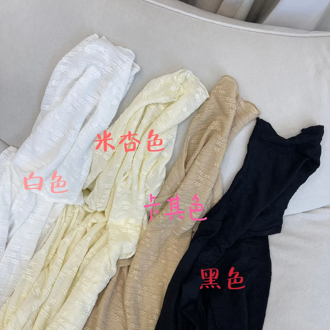 【文艺推荐】B8833　新款薄款蕾丝木耳边时尚网纱半高领打底上衣