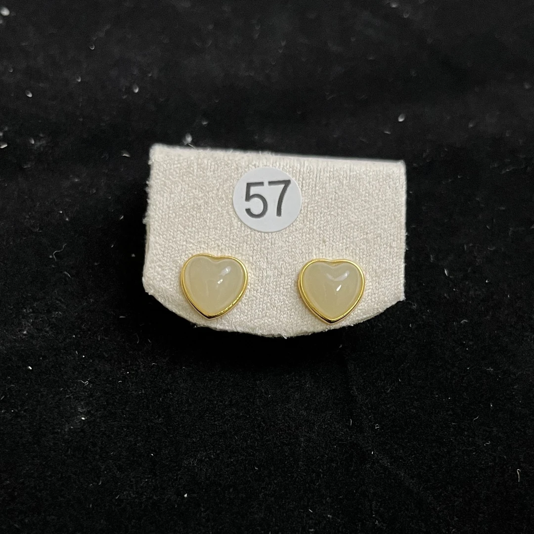 天然和田玉爱心耳钉s925银镀金镶嵌气质精致百搭和田玉耳饰