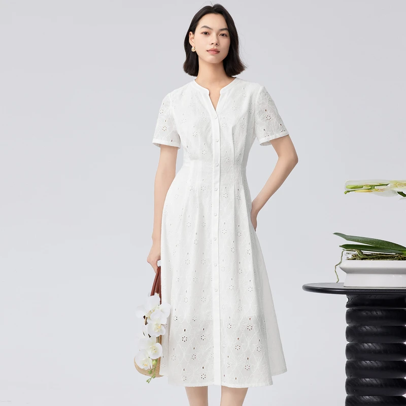 伊芙丽刺绣蝴蝶花精致棉感收腰连衣裙女2024夏装连衣裙1F6992691