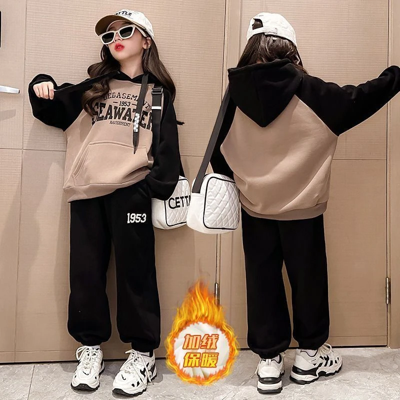 女童加绒套装2023秋冬新款韩版女孩加厚连帽一体绒卫衣网红两件套