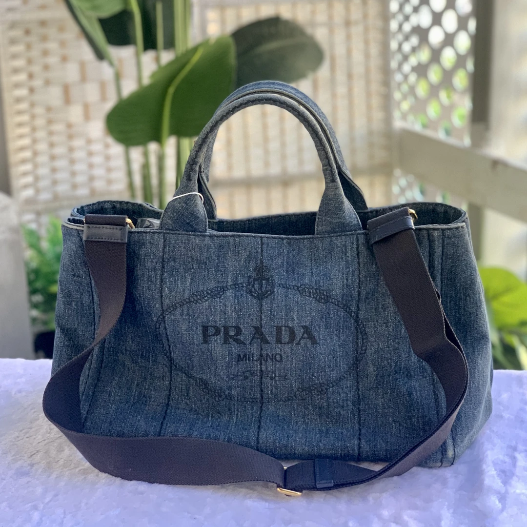 95新 Prada/普拉达 Prada沙滩包牛仔材质