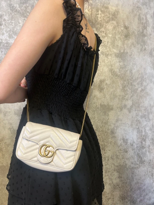 95新 GUCCI/古驰 95新Gucci/古驰斜挎包Gucci super mini马蒙白