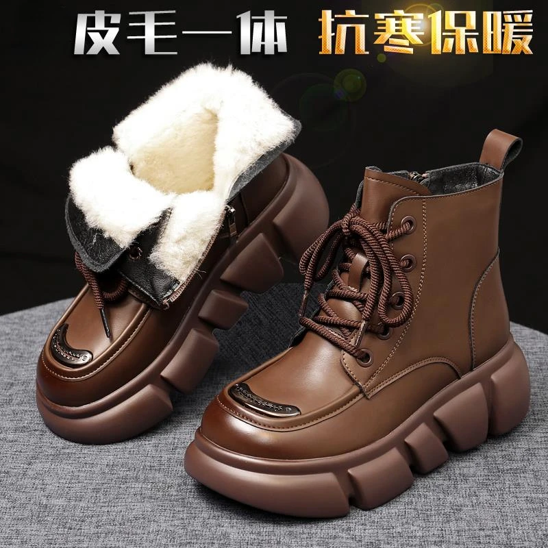 品牌雪地靴皮毛一体马丁靴女2024冬季加绒抗寒大棉鞋保暖厚底短靴