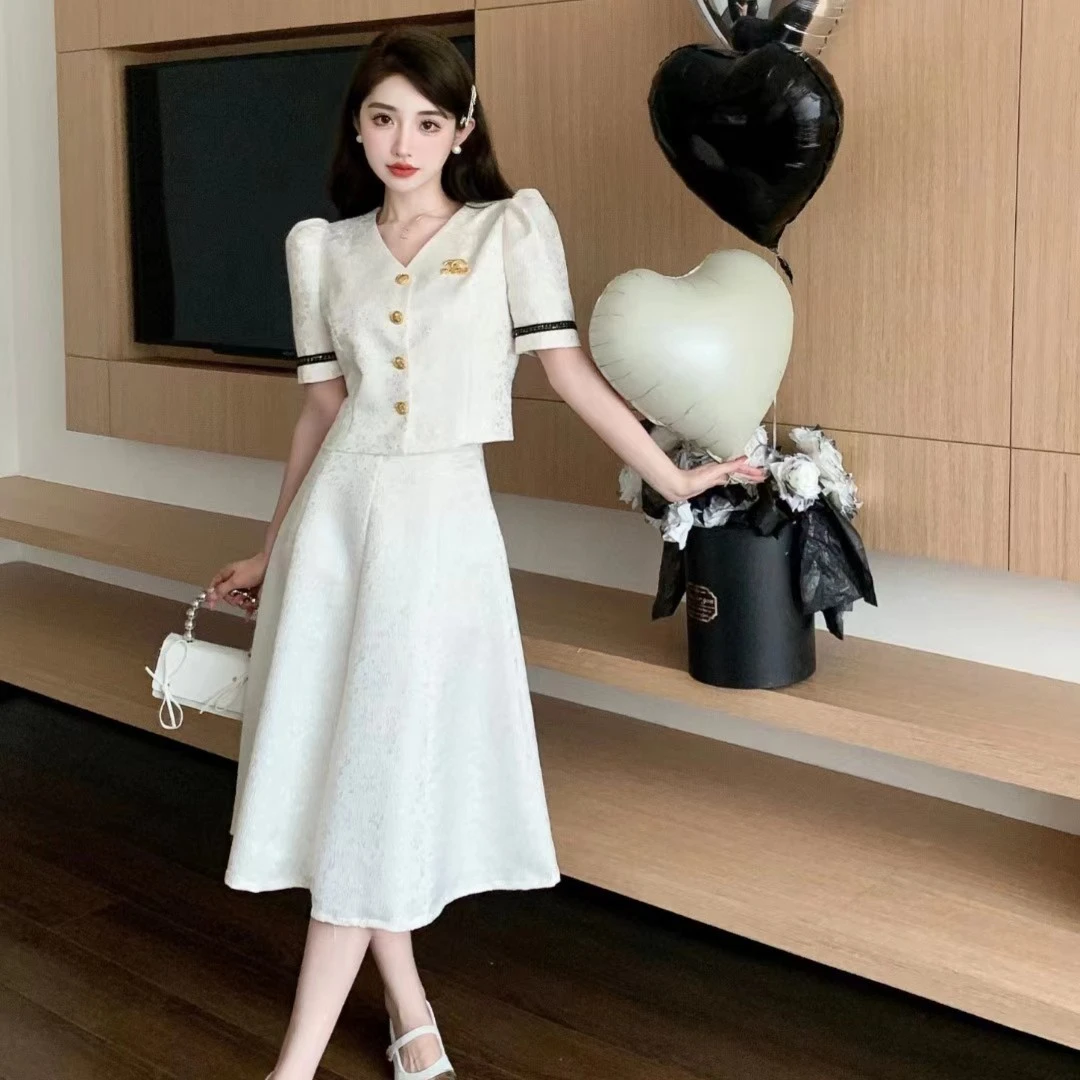 专柜 赫瑞娜夏季轻奢高级感优雅提花泡泡袖短款高腰大摆套装大气