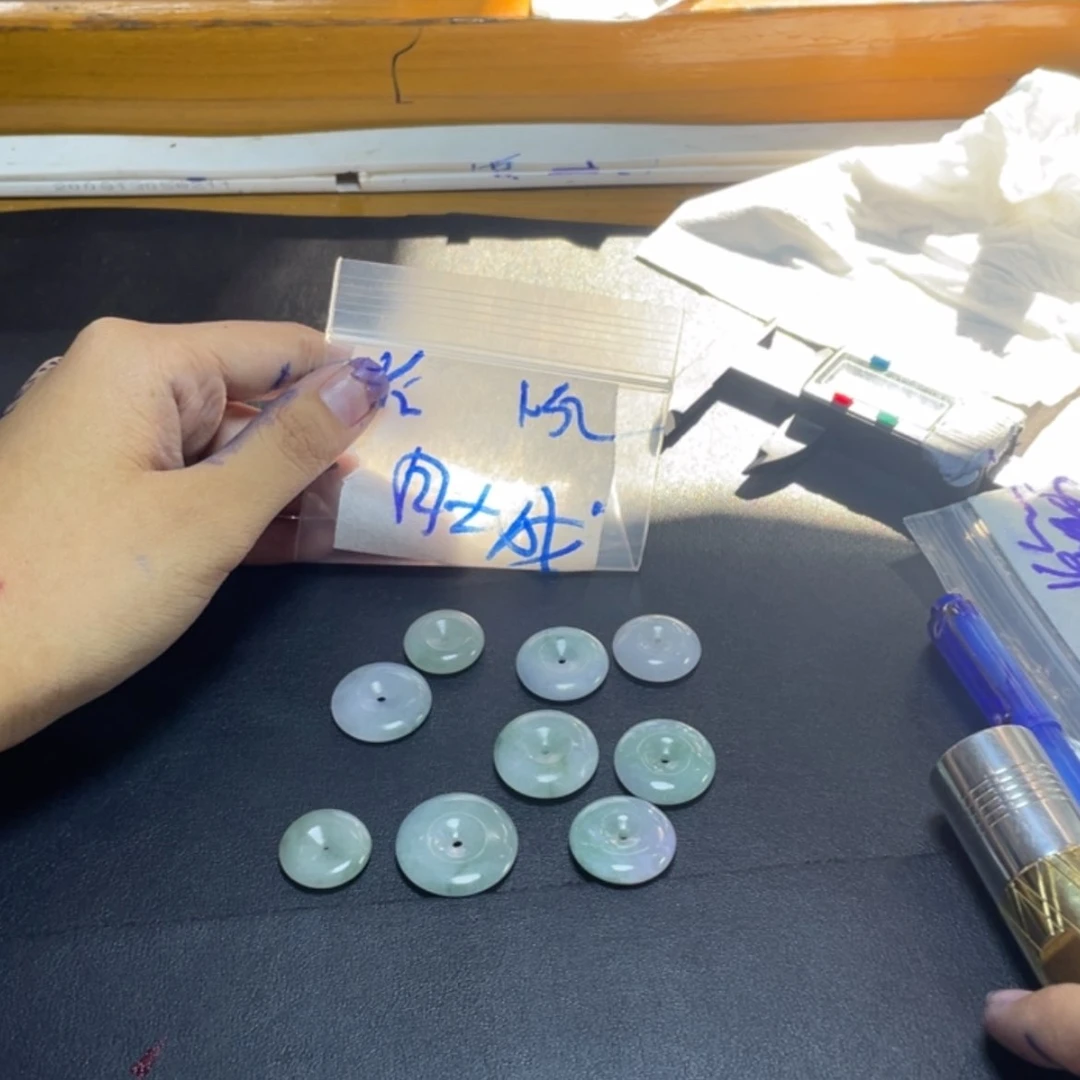 【闪购商品】定制翡翠未镶嵌月*