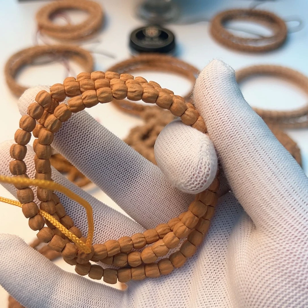 柏香籽/百香籽吊坠人****腾