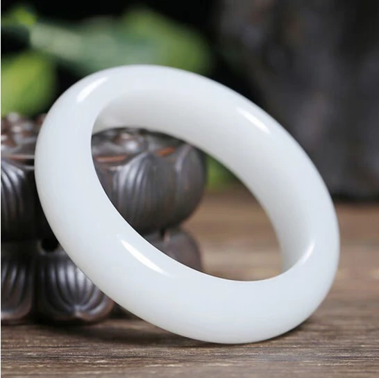 新疆青海羊脂白雪公主正圈手镯女神镯手工艺