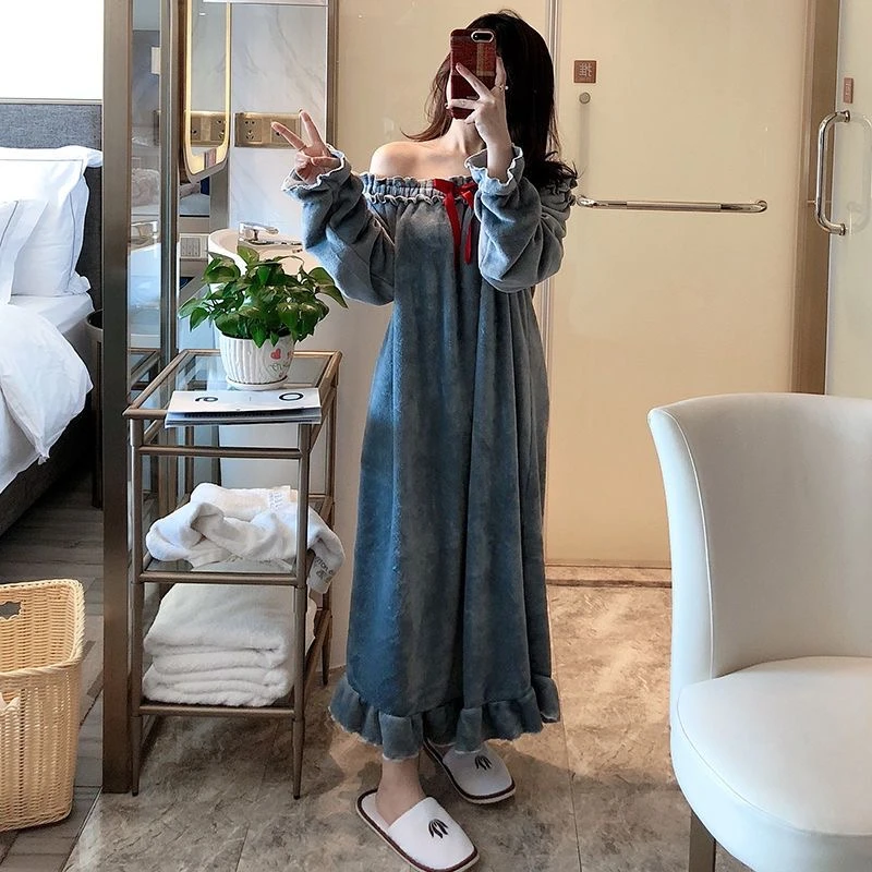 睡衣秋冬珊瑚绒睡裙女露肩公主风长款加厚甜美秋冬季法兰绒浴袍