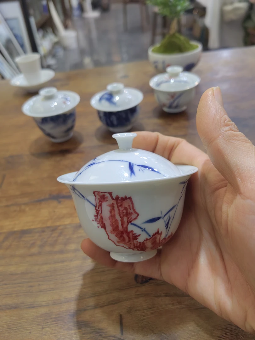 手绘青花二才盖碗