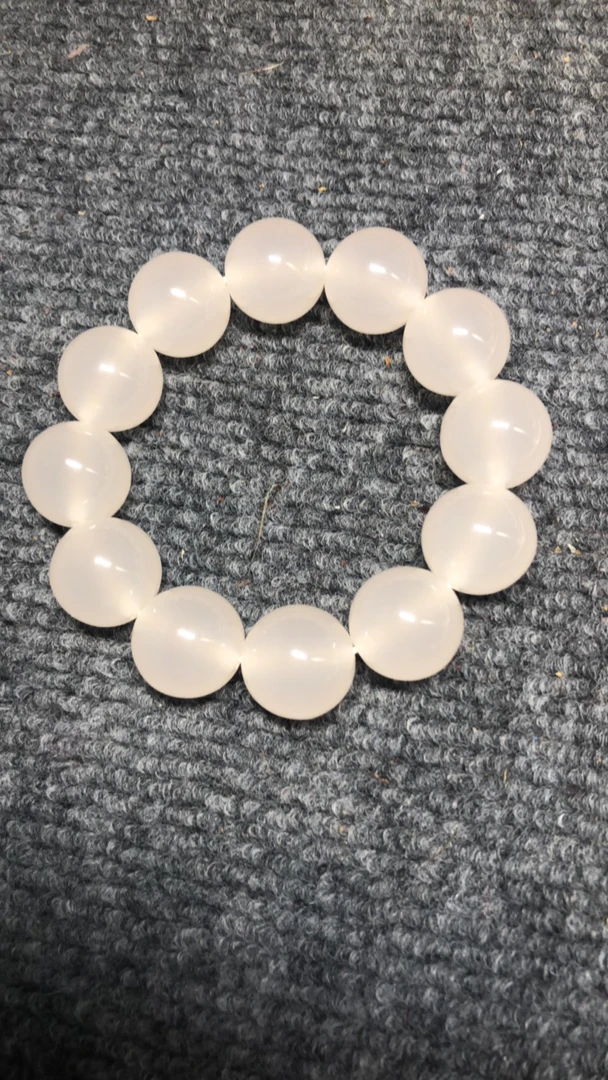 精品血沉宝阳光下变色手串