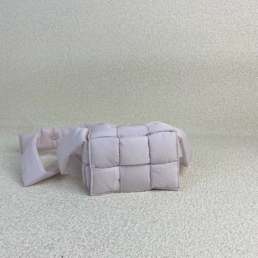 CQ Bv葆蝶家淡紫豆腐包/99新/13*4*7cm/公价8100/防尘袋/53760