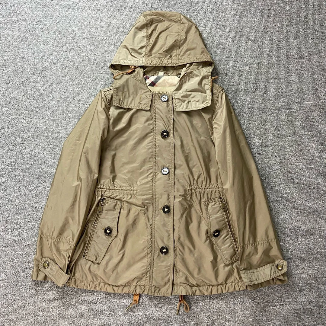 CD JS BURBERRY纯色收腰连帽外套/88A/98新/公价8000/15840