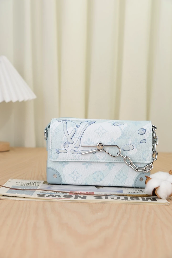LV STEAMER 水乐园