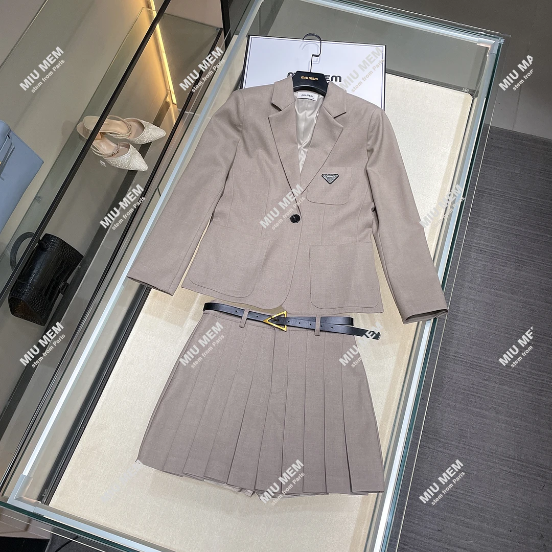 MIUMEM早秋高端女季法式小香风翻领西装外套+半身裙套装 DY5111